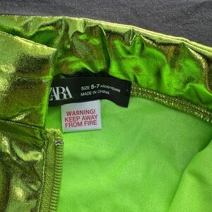 Zara Metallic Lime Green Alien Costume Set with Hat and Gloves 5-7 y/o.